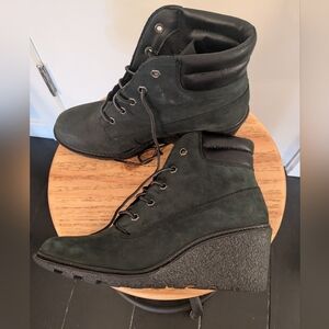 Timberland Amston Dark Forest Green Nubuck Leather Lace-Up Wedge Boots